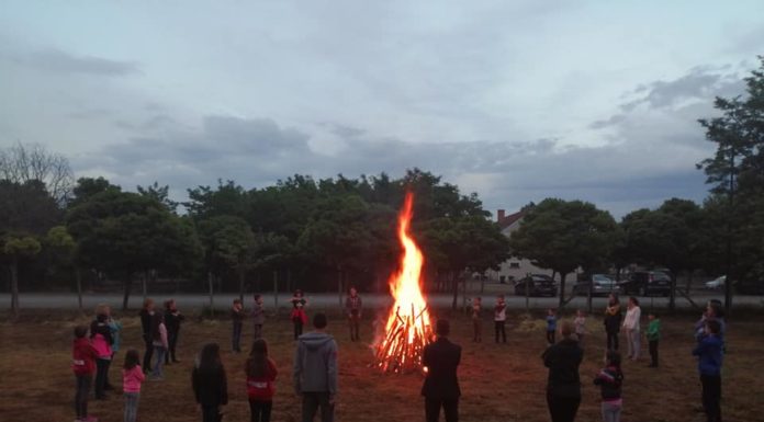 Mórahalmon is fellobbant az összetartozás tüze a cserkészeknél