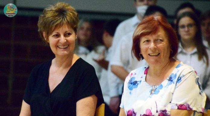 Nyugdíjba vonuló tanárokat búcsúztattak a domaszéki általános iskolában