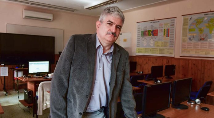 Miniszteri kitüntetést kapott Sápi Zoltán az Üllés, Forráskút, Csólyospálos községi általános iskola intézményvezetője