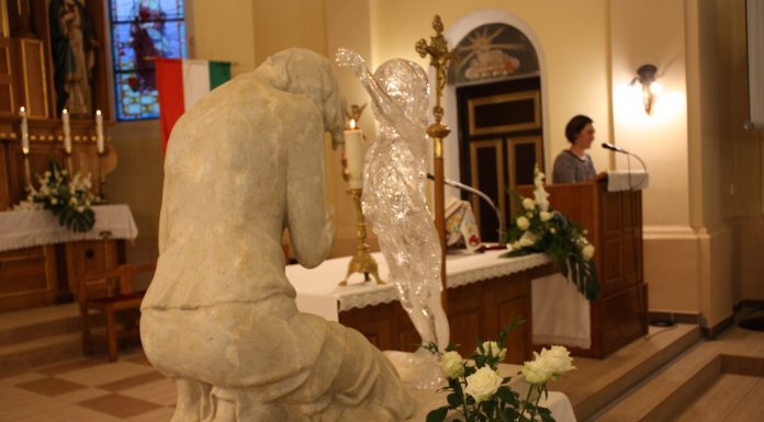 Gondolatok a „MEG NEM SZÜLETETT GYERMEK” szobra előtt – Előadás az élet védelméről