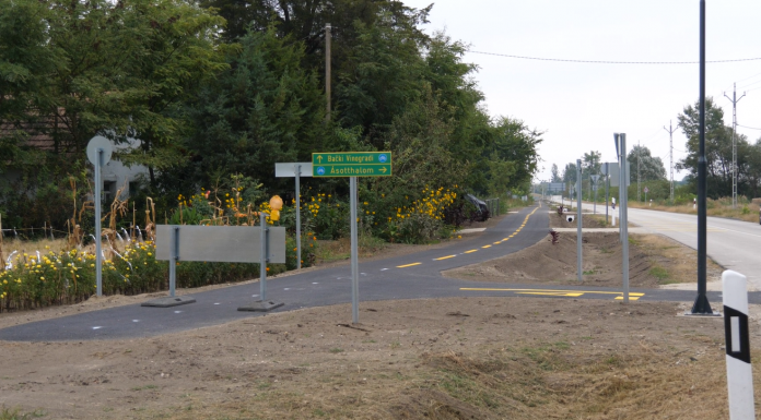 Átadták az Ásotthalom-Szabadka közötti kerékpárutat