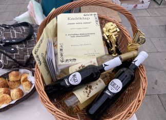 Dupla győzelem a forraltbor-főző versenyen: a Tóth János iskola diákjai a zsűri és a közönség szívét is meghódították főztjükkel (Galéria)