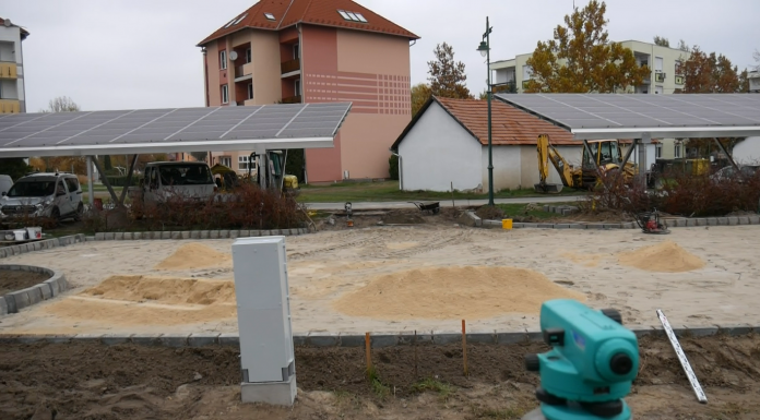 Ezeken a helyeken alakítják ki az E-töltőoszlopokat Mórahalmon