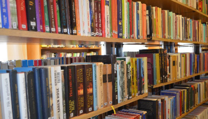 Üllésen a jelenlegi helyzetben sem akadály a könyvkölcsönzés