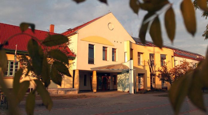 Megkezdődött a Mórahalmi Móra Ferenc Általános Iskola felújítása