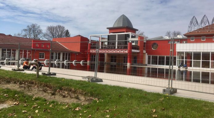 Karbantartási munkálatok és fejlesztések zajlanak a mórahalmi fürdőben a kényszerszünet alatt