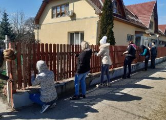 Az ügyelet ideje alatt is folyik a munka a domaszéki óvodában
