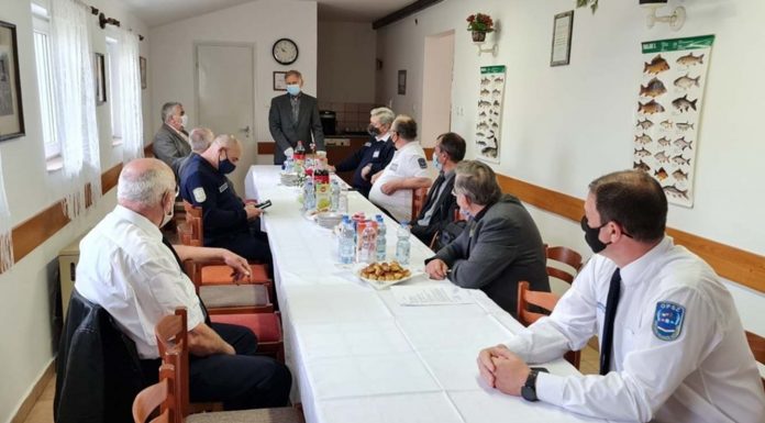 A határvédelmi tagozat polgárőreit jutalmazták – Elnöki elismeréseket adtak át a polgárőröknek Röszkén (Galéria)