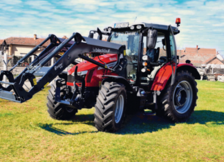 Új munkagépet vásárolt Domaszék önkormányzata – Mostantól még nagyobb hangsúlyt fektetnek a parkosításra