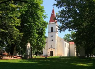 Templomokat újít fel az egyházmegye – Kívül-belül megújul a sándorfalviaké is