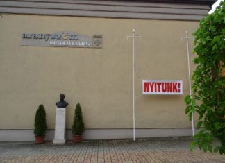 Országos kiállítással és molinókampánnyal nyitnak a közművelődési intézmények