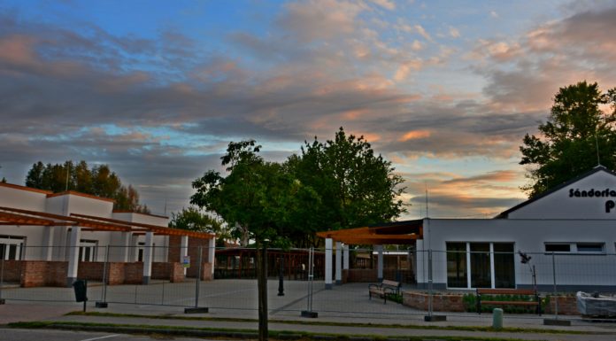 Befejeződött a sándorfalvi piactér fejlesztése