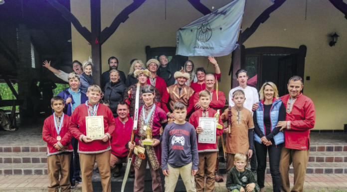 Az íjászat nem csupán fizikai próba – Bemutatkozik a sándorfalvi íjász egyesület