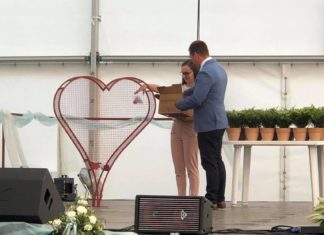 Kupakgyűjtő szívet adott át a Domaszéki Ifjúsági Önkormányzat