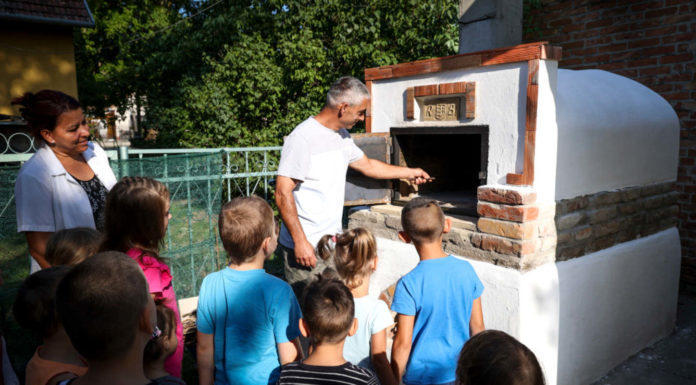 Új kemencét kaptak a ruzsai ovisok