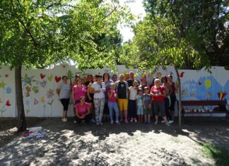 Béla, a betonkerítés és Fanni, az 50 éves fal története – Varázsfal a röszkei általános iskola udvarán