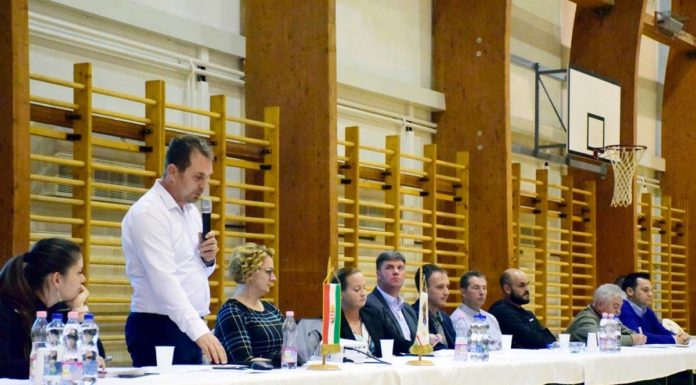 Két év eseményeiről számoltak be Domaszéken, a közmeghallgatáson