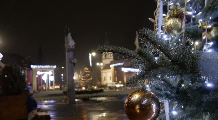 Több mint ezer karácsonyi csomag teszi szebbé a mórahalmi idősek és nélkülöző családok ünnepét