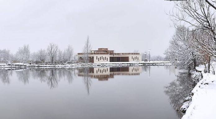 Hólepte fotókon mutatták meg a sándorfalvi nádastó legújabb épületét