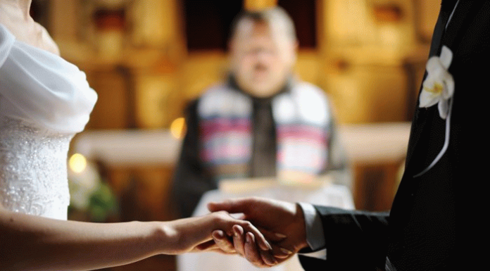 Közös fotót és szentírási idézetet vártak a röszkei házaspároktól