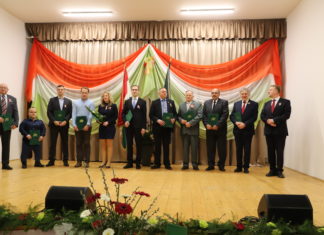 Kiosztották a megye elismeréseit a nemzeti ünnep alkalmából