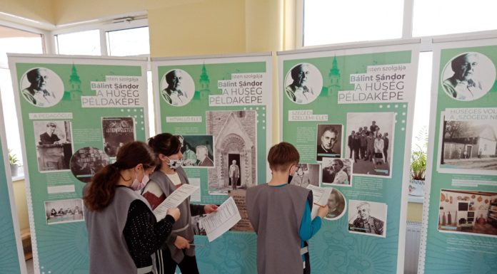 A boldoggá avatás küszöbén – Bálint Sándorról nyílt kiállítás a mórahalmi egyházi iskolában