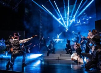 Mórahalmon kitört a nyári szezon a fürdőben