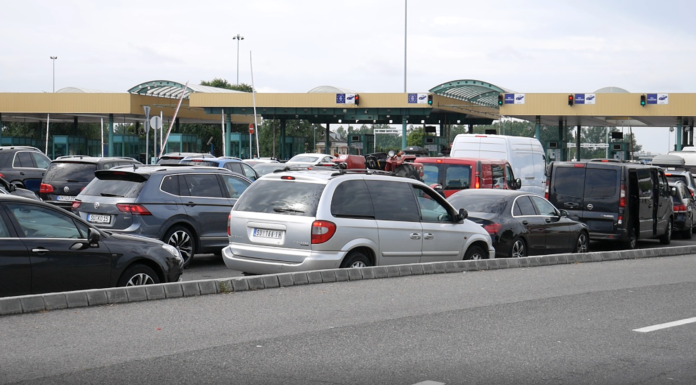 Erős forgalomra számíthat, aki a Röszkei határátkelő felé indul nyaralni