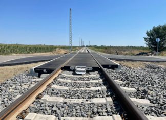 Szombatig minden vasúti átjárót megnyitnak Röszkén