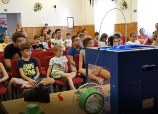 Virtuális valóságba csöppentünk a zákányszéki művelődési házban