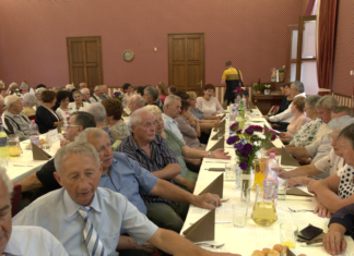 Harminc éve táplálják a tüzet – a mórahalmi Bástya Nyugdíjas Klub születésnapot ünnepelt