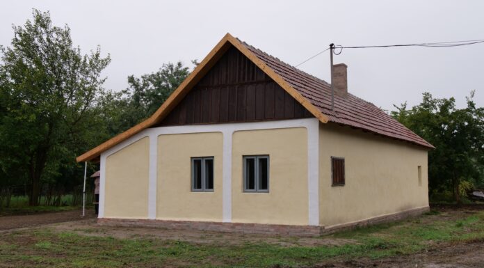 Százéves tanyaépületet újítottak fel Mórahalmon