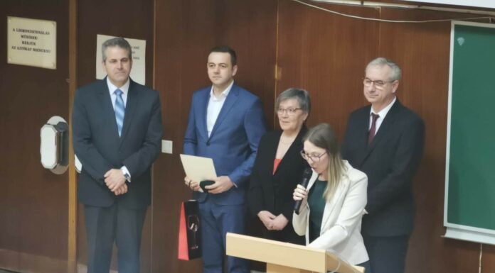 Rangos díjat kapott a a Szent Erzsébet Mórahalmi Fürdőgyógyászati Kft. ügyvezetője