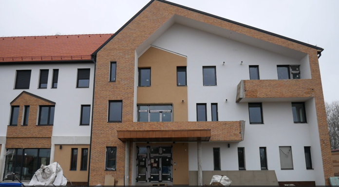 Ősszel beköltözhetnek a diákok Mórahalom új kollégiumába