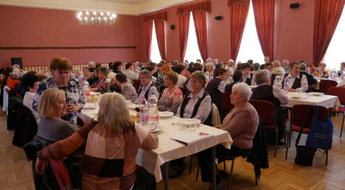 Nőnap és tavaszvárás a mórahalmi Aranyszömben