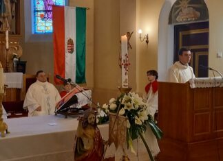 Gáll Szabolcs diakónus atya prédikált Mórahalmon húsvétvasárnap