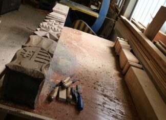 Eltűntek a kopjafák Mórahalom belvárosából