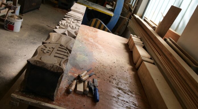 Eltűntek a kopjafák Mórahalom belvárosából