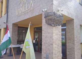 Petőfi-domborművet avattak Mórahalmon