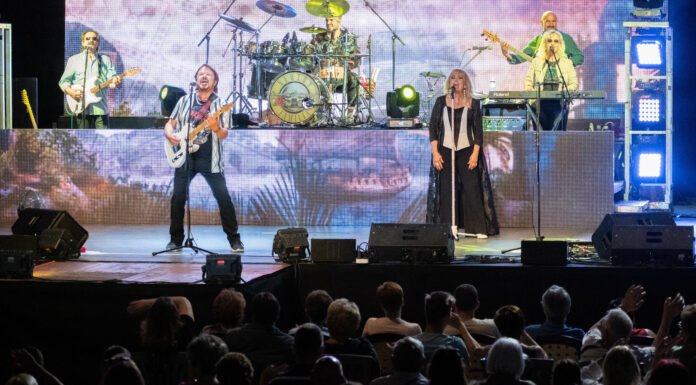 Ováció és vastaps a Neoton Família Sztárjai koncertjén tegnap Mórahalmon