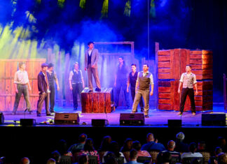 Rácz tanár úr diákjai Mórahalmon