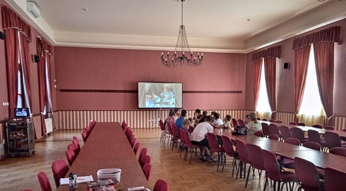 A mórahalmi fejlesztő ház ellátottjai az Aranyszömben vendégeskedtek