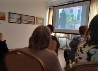 Továbbra is zajlik a KönyvtárMozi program a pusztamérgesi könyvtárban