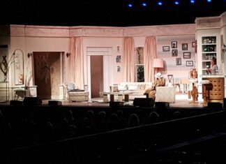 Szombat este ledobták a poénbombát Mórahalmon – óriási sikerrel ment a Tombol az erény