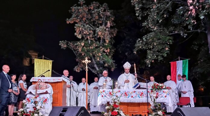 Szombaton tartották a tizedik, jubileumi Homokháti Búcsút Mórahalmon
