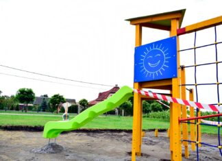 Terv szerint halad az új játszótér építése Domaszéken