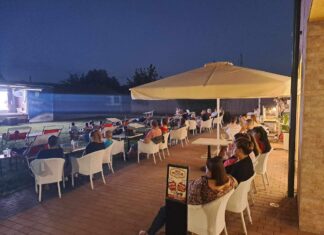 Teltházzal ment a mórahalmi moziklub első hétvégéje