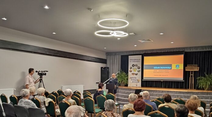 Bingó! Azaz a jó válaszok a bűnmegelőzésben – Az Idősek Hetén, Sándorfalván