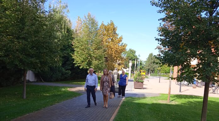 Mórahalmon járt a Nemzeti Szakképzési és Felnőttképzési Hivatal elnöke