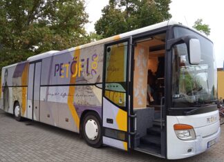 Házhoz jött a kiállítás Mórahalmon